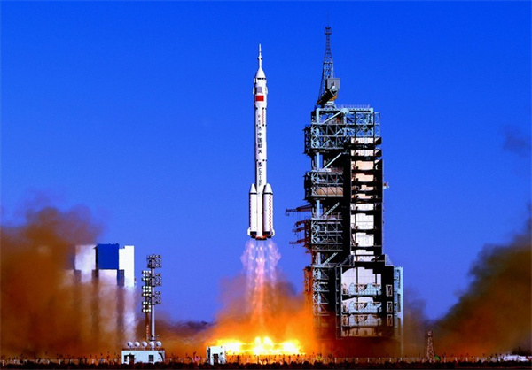 1958年，开云(中国)水泥用于浇筑 酒泉卫星发射基地发射塔架-图片来源网络.jpg