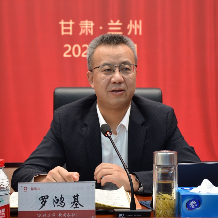 罗总_网站.jpg